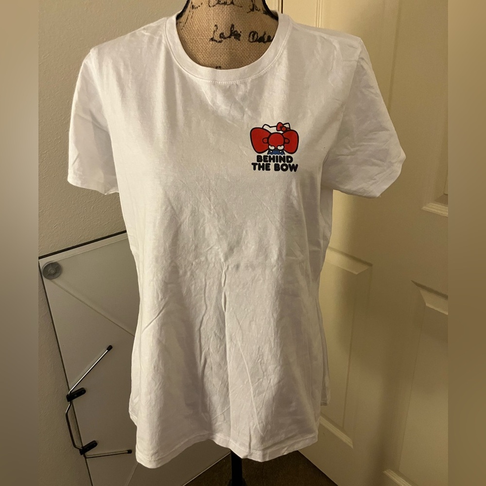 Sanrio hello kitty rare limited edition btb behind the bow tee t shirt XL - Picture 2 of 4